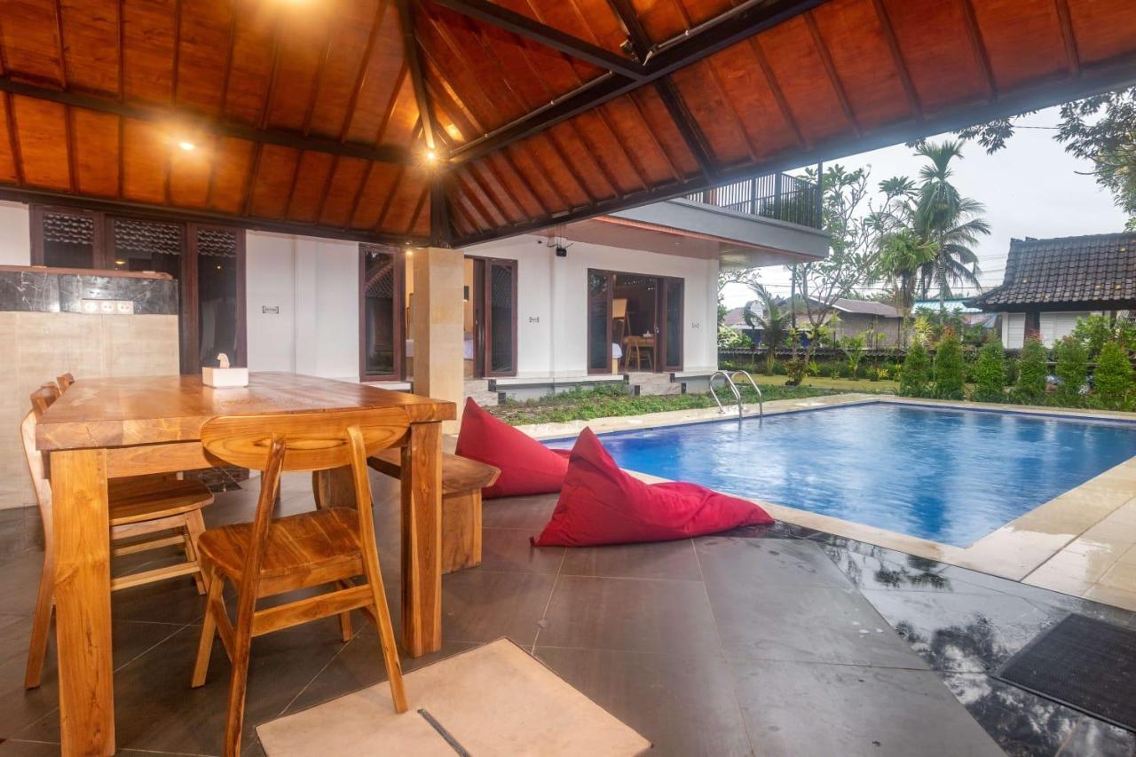 Batuan Village Sukawati Exteriör bild